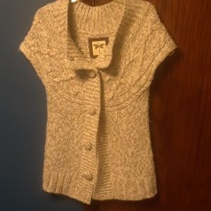 Dragonfly sweater sz M